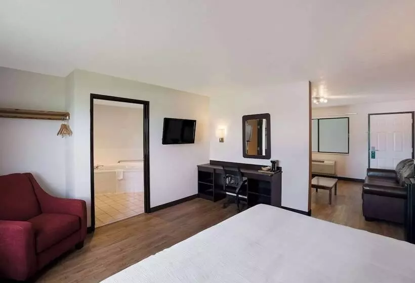 汽车旅馆  Hill Country Inn And Suites