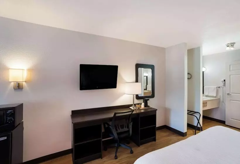 汽车旅馆  Hill Country Inn And Suites