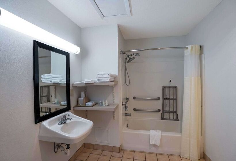 모텔 Hill Country Inn And Suites