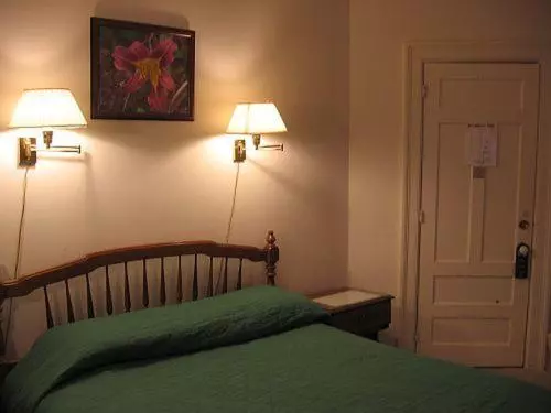 Olde Judge Mansion B&b