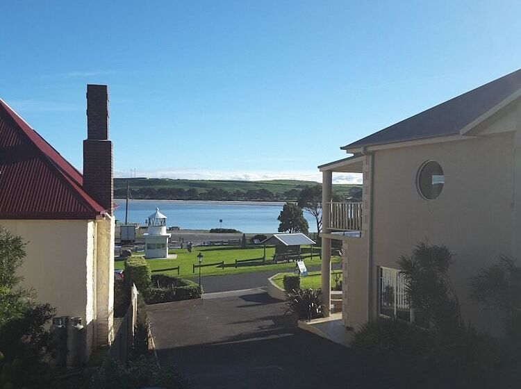 On The Terrace Stanley