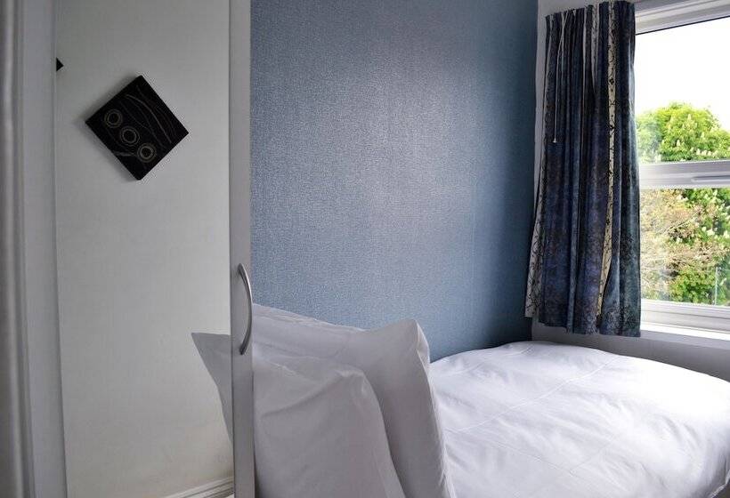 ペンション Carrington Guest House