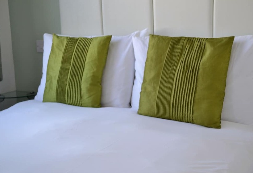 ペンション Carrington Guest House