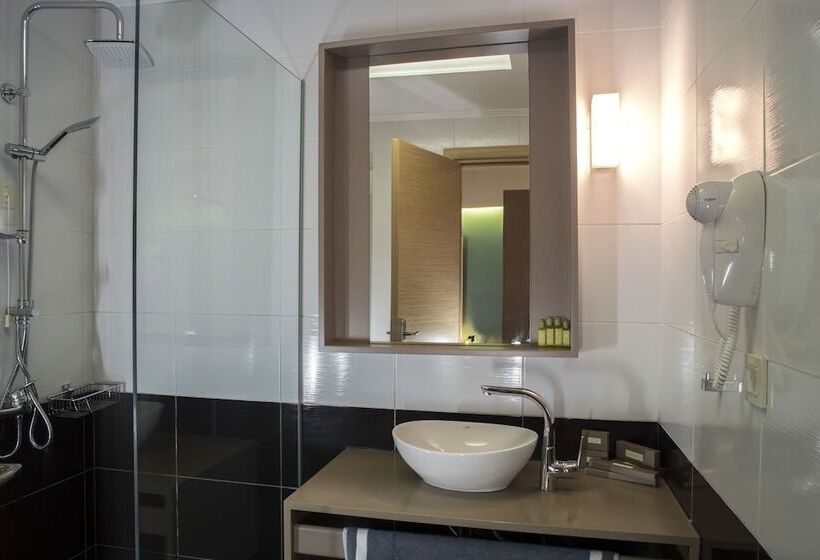 פנסיון Elia Potie