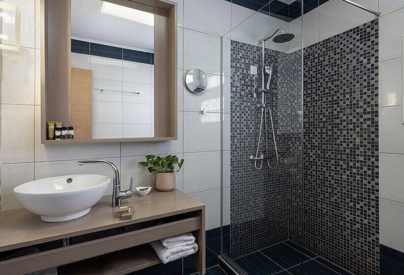 פנסיון Elia Potie