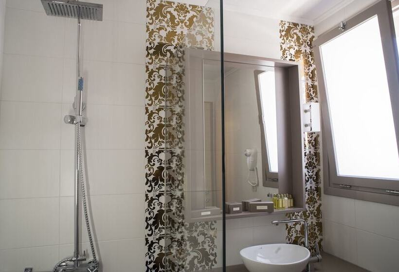 פנסיון Elia Potie