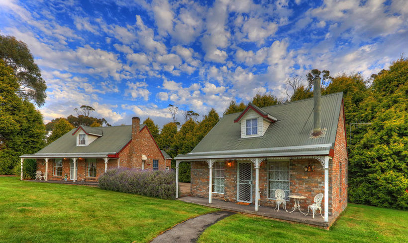 Rosebank Cottage Collection