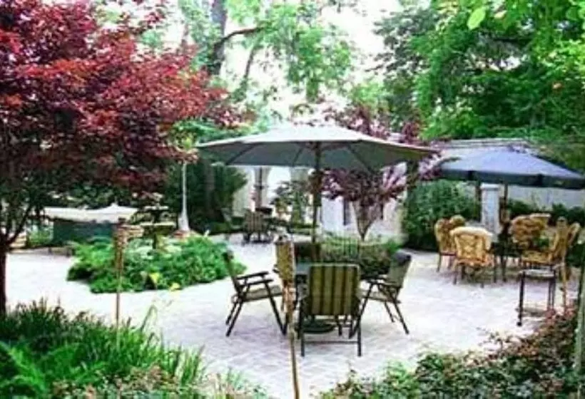 The Cottage Bed & Breakfast