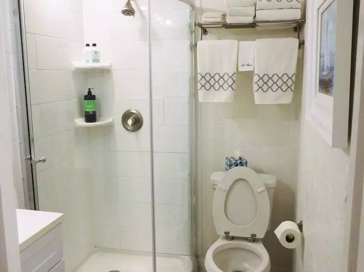 The Cottage Bed & Breakfast