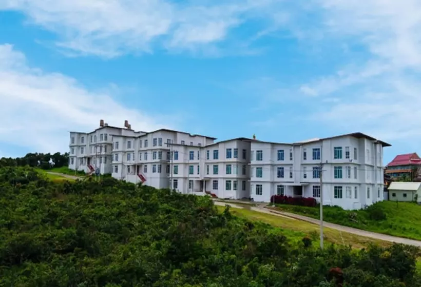 هتل Bokor Inn By Sokha Group