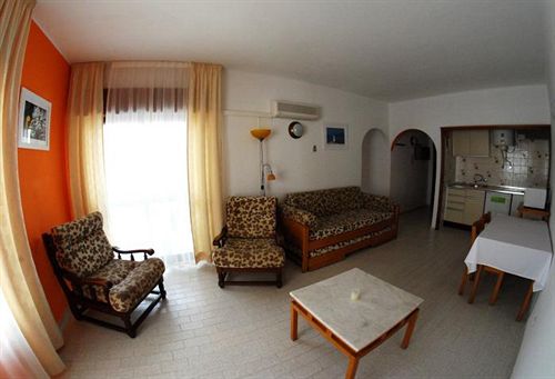 Apartamentos Novorosamar