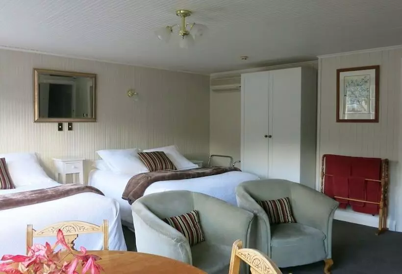 Bed and Breakfast Cheltenham House