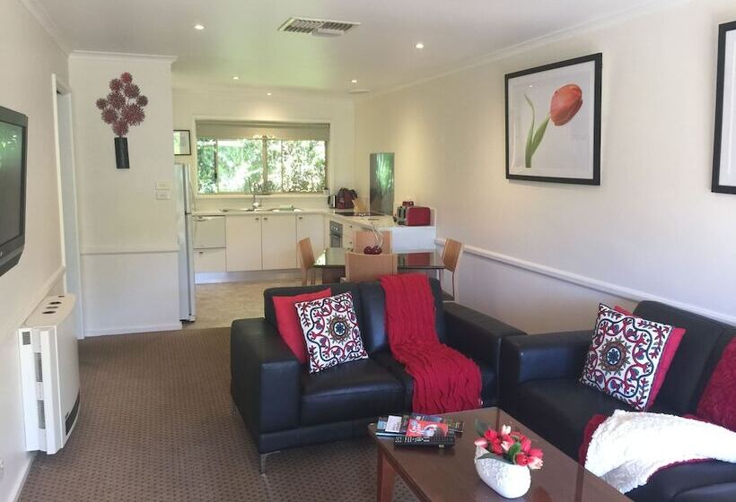 Chestnut Tree Holiday Units