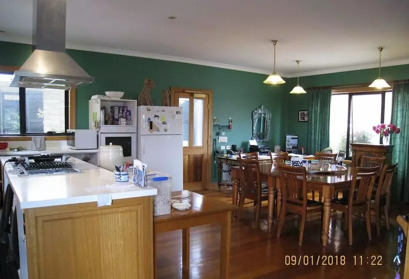 Hi George Bed & Breakfast