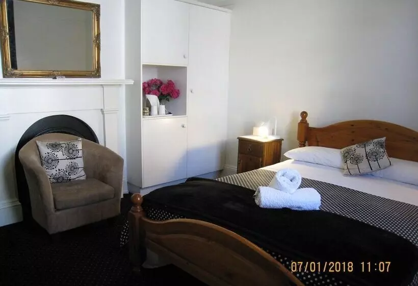 Hi George Bed & Breakfast