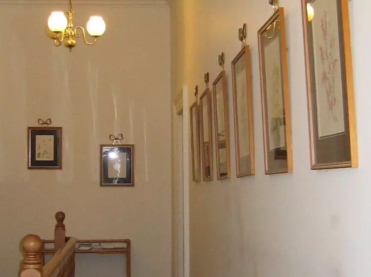 Hi George Bed & Breakfast