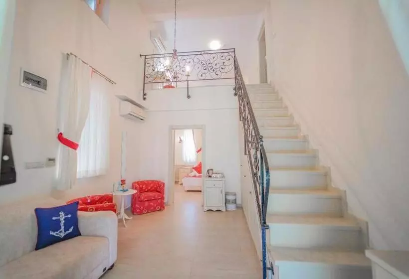 فندق Alacati Marina Palace