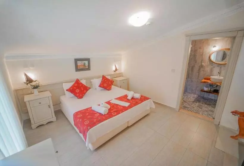 فندق Alacati Marina Palace