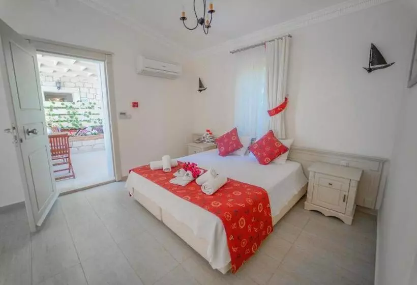 فندق Alacati Marina Palace