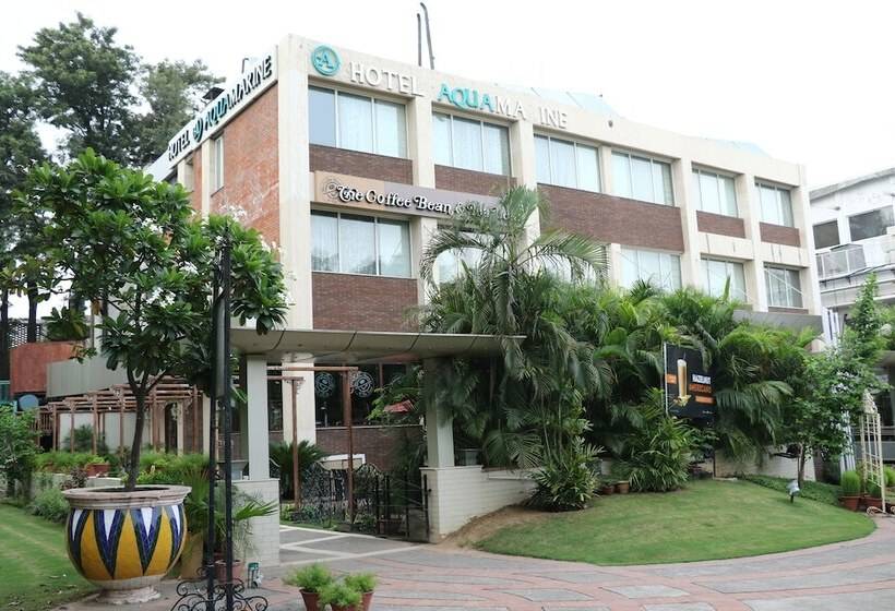 Отель Aquamarine