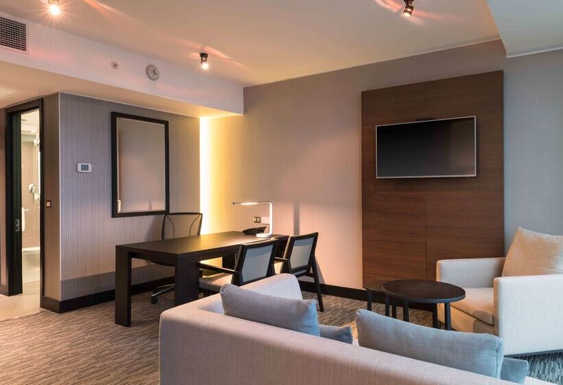 ホテル Hilton Garden Inn Iquique