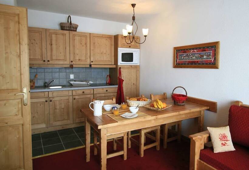 Отель Lagrange Vacances L Ecrin Des Sybelles