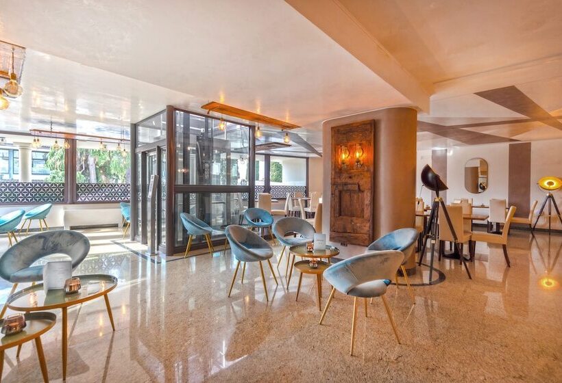 فندق Gardone Palace