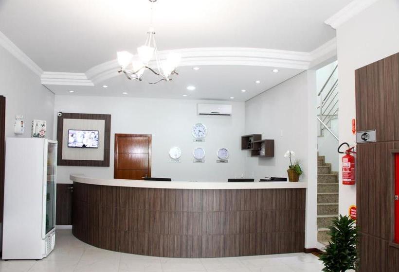 酒店 Miotto Executive