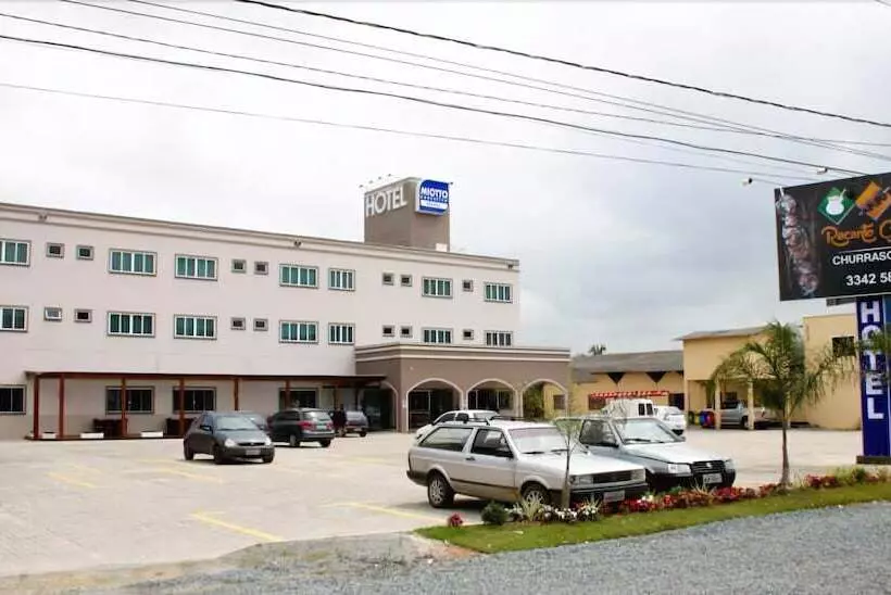 בית מלון כפרי Miotto Executive