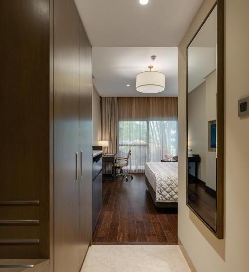 בית מלון כפרי Palm Meadows Resort