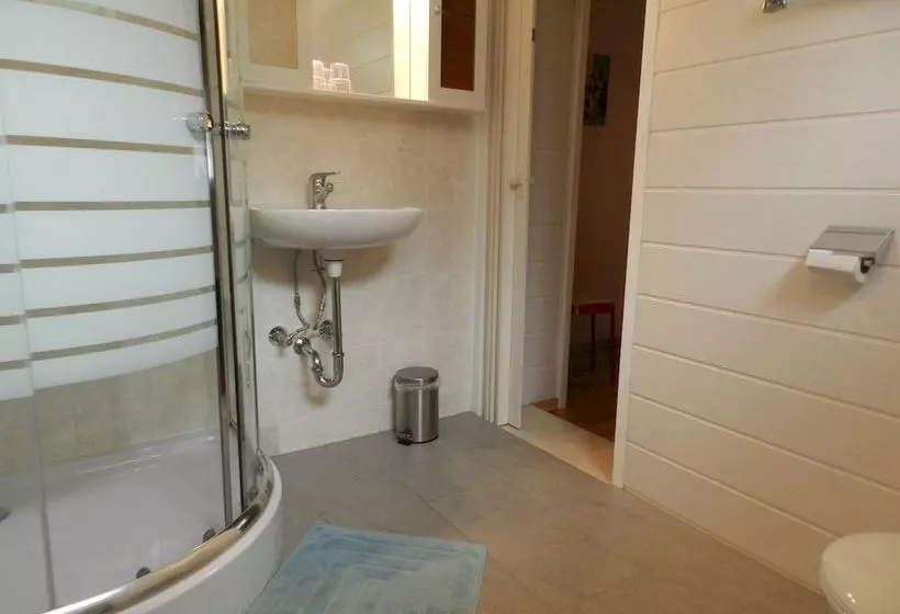 ホテル Pension Und Appartements Hartkaiser