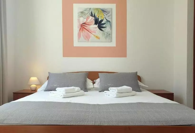 Hotel Sunset Split Rooms