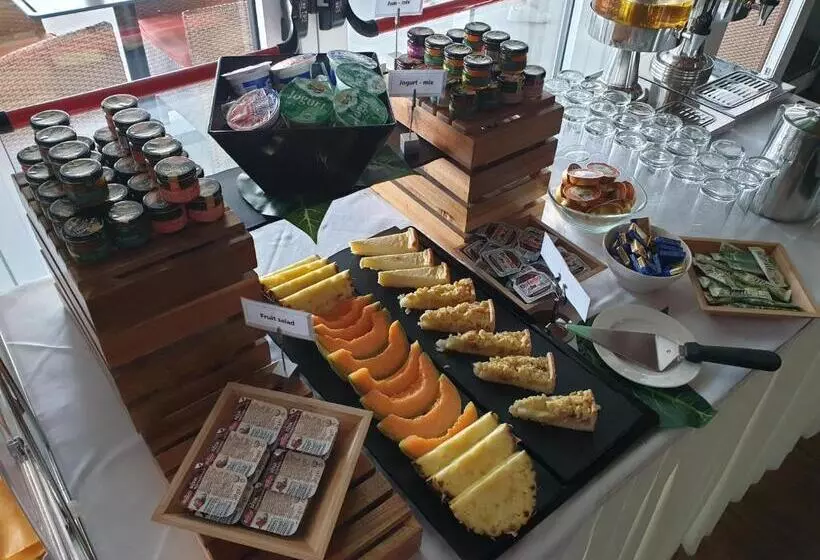 Hotel Sunset Split Rooms