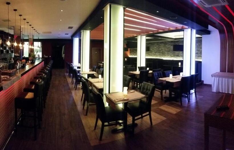 Szálloda Sunset Split Rooms