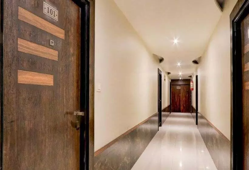 호텔 Super Townhouse Oak Madhapur Nera Regency