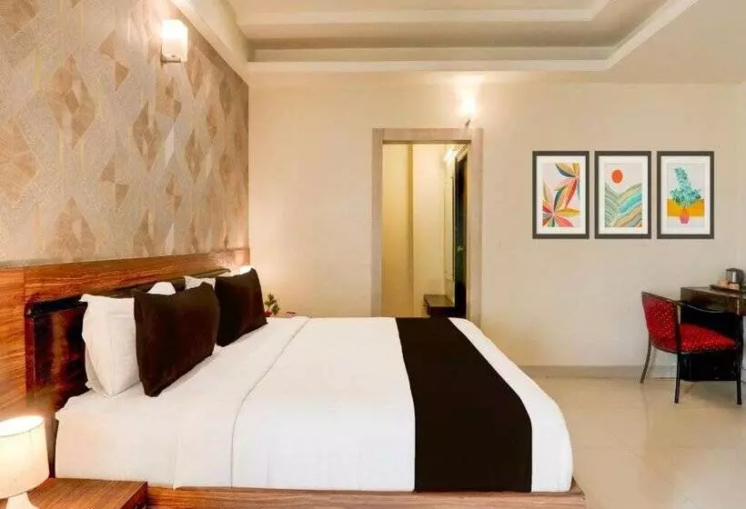 호텔 Super Townhouse Oak Madhapur Nera Regency