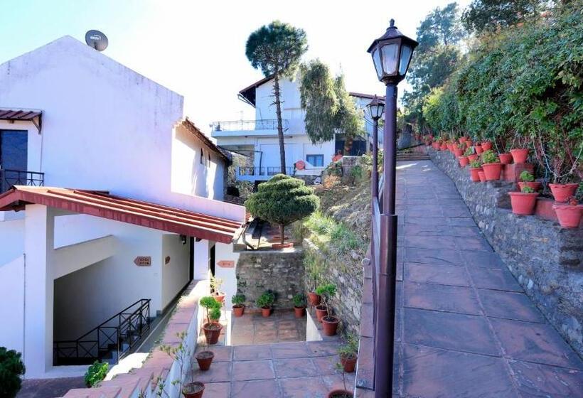 בית מלון כפרי Woodsvilla Resort