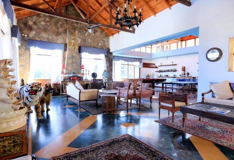 בית מלון כפרי Woodsvilla Resort