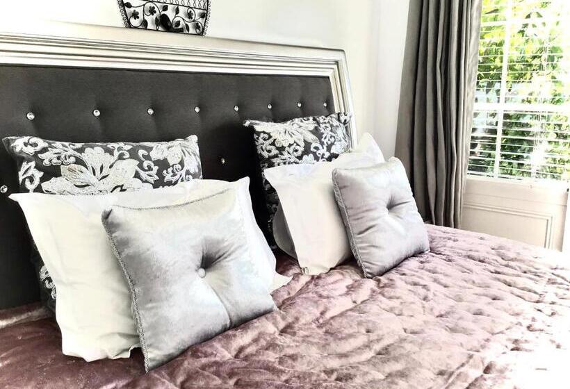 민박 Kurrajong House