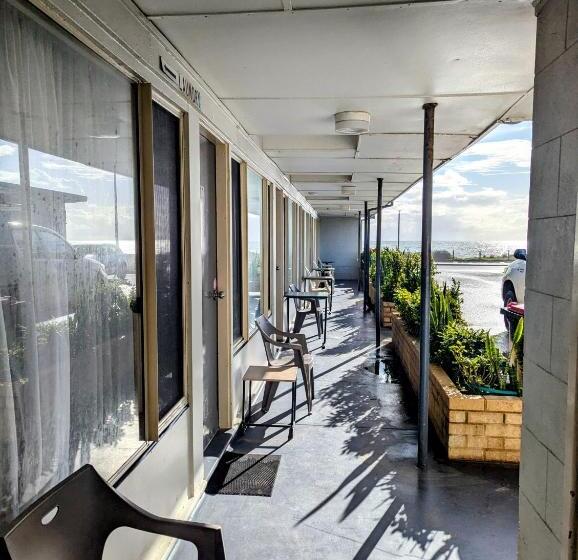 Ocean Drive Motel
