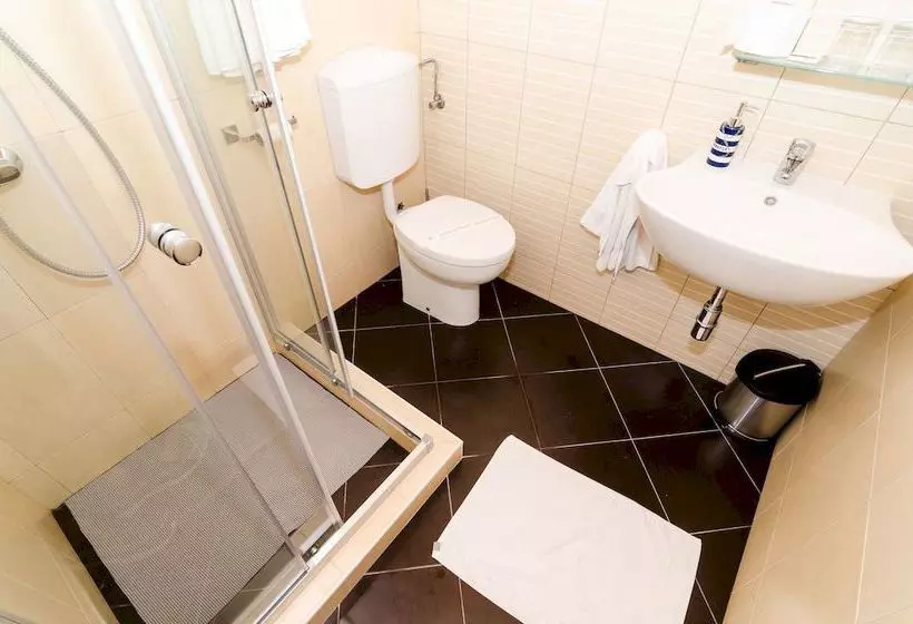 ペンション Rooms Cavtat Old Town