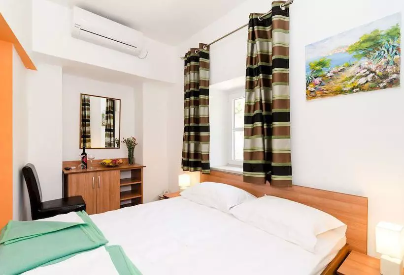 ペンション Rooms Cavtat Old Town