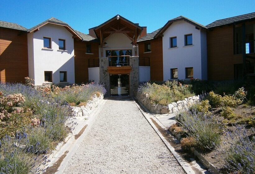 استراحتگاه Villa Huapi