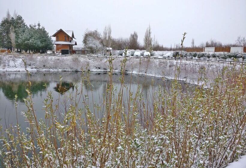 استراحتگاه Villa Huapi