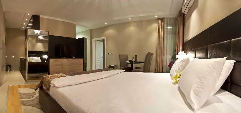 Apart Hotel K