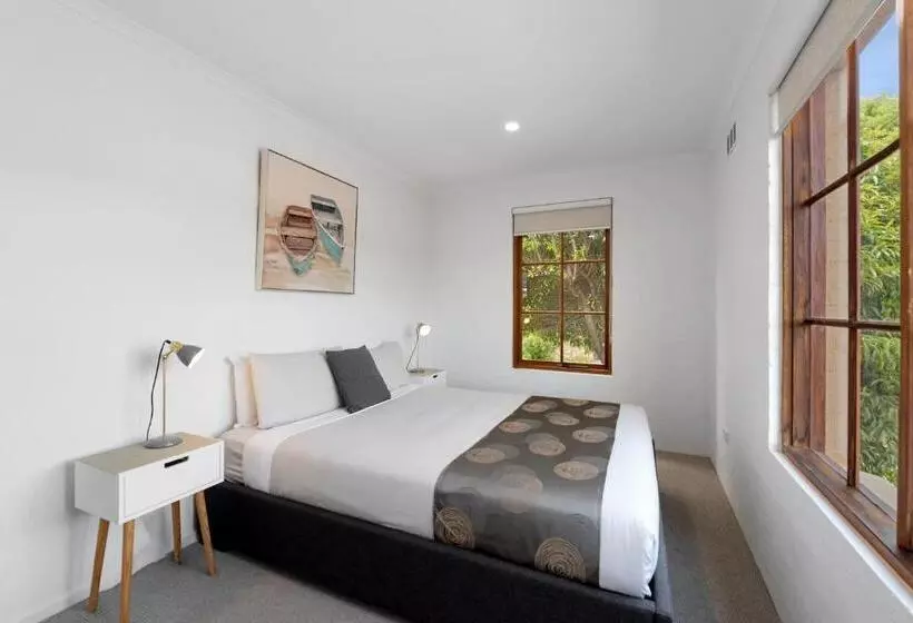 Bed and Breakfast Hideaway On George