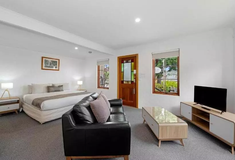 Bed and Breakfast Hideaway On George