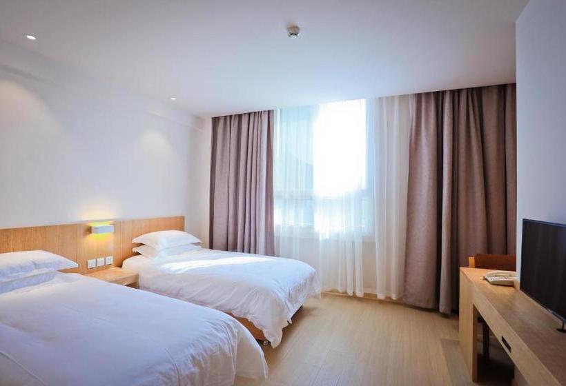 Bell Tower Youth Hostel