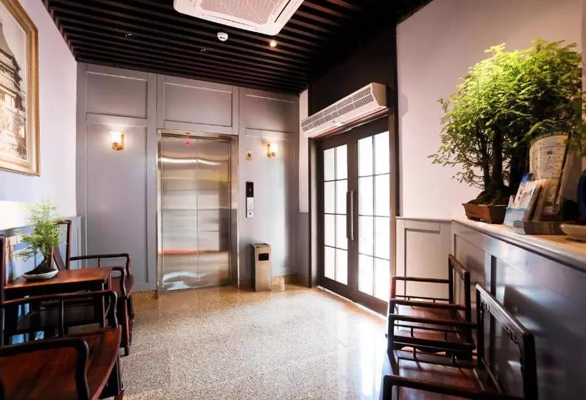 Bell Tower Youth Hostel