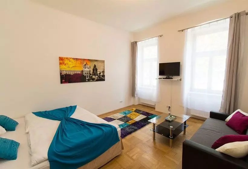 Checkvienna - Lassallestrasse